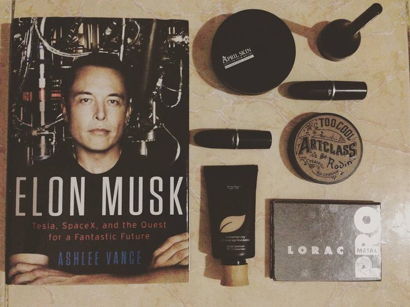 elon-musk-hanh-trinh-tu-tesla-spacex-den-khat-vong-dinh-hinh-tuong-lai-truyenfullcv-com-4-2
