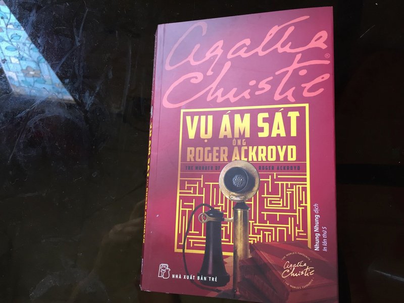 vu-am-sat-ong-roger-ackroyd-he-lo-cach-agatha-christie-lua-doc-gia-tai-tinh-truyenfullcv-com-22-3