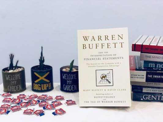warren-buffett-bao-cao-tai-chinh-goc-nhin-cho-nguoi-moi-bat-dau-truyenfullcv-com-21-1